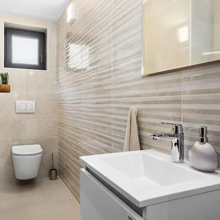 Venezia By Interhome