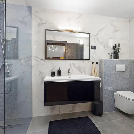 Venezia By Interhome *